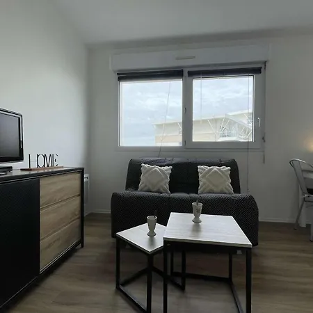 Appt - Lr110-f41 Apartment